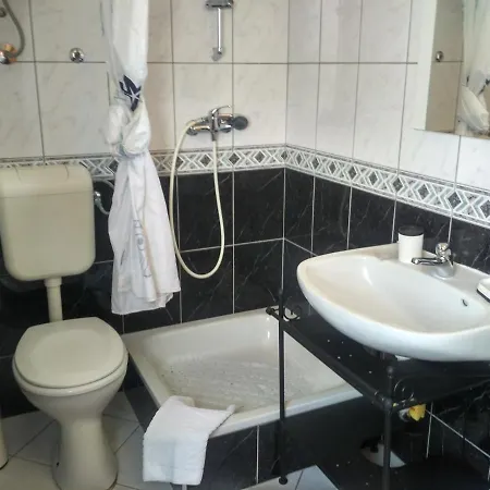 With Parking Space Maslenica, Novigrad - 13405 * Jasenice (Zadar)